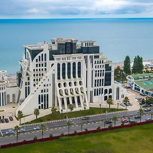 The Grand Gloria 5* באטומי