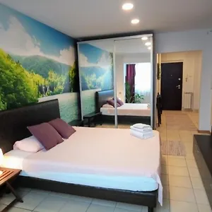  Διαμέρισμα Cozy Downtown Oasis