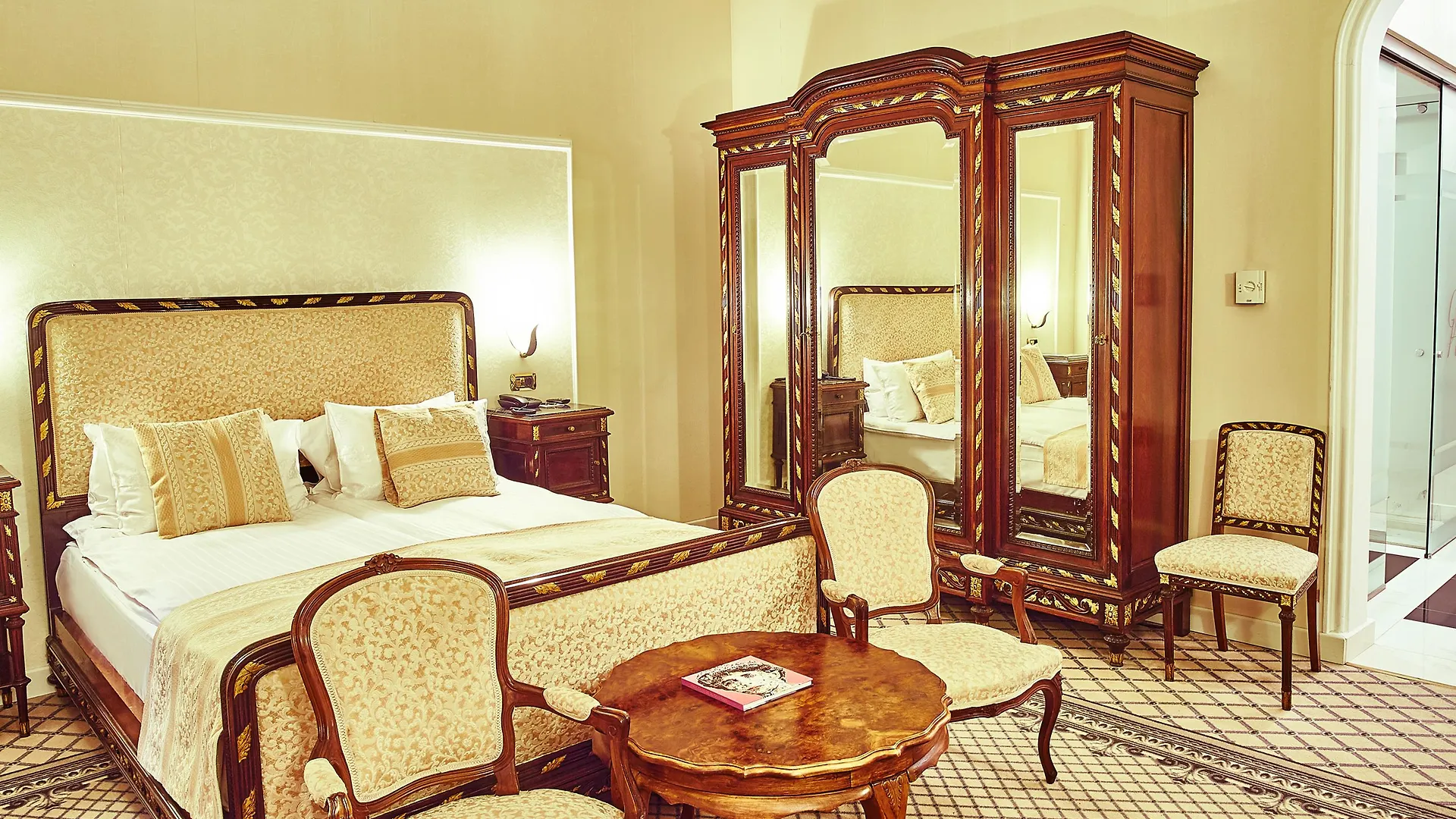 Grand Hotel Continental Bucuresti 5*, Bucharest Romania