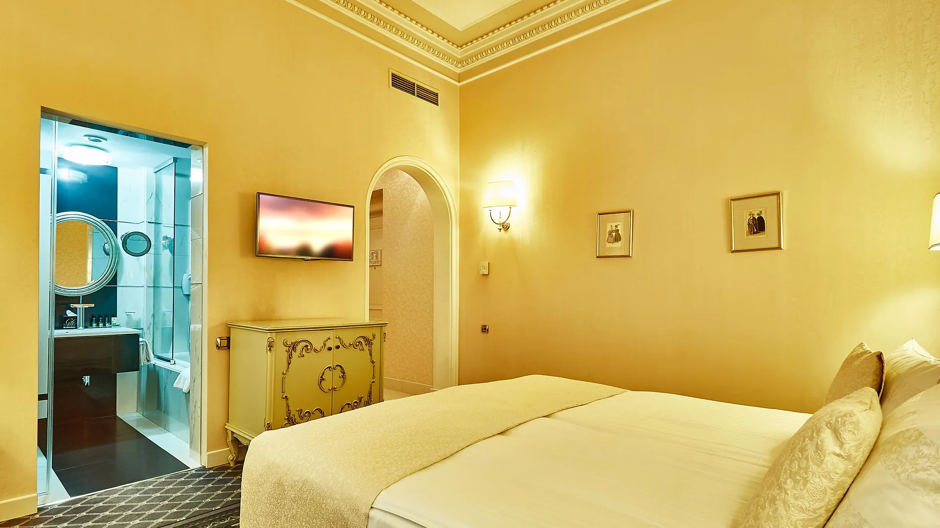 Grand Hotel Continental Bucuresti  Bucharest